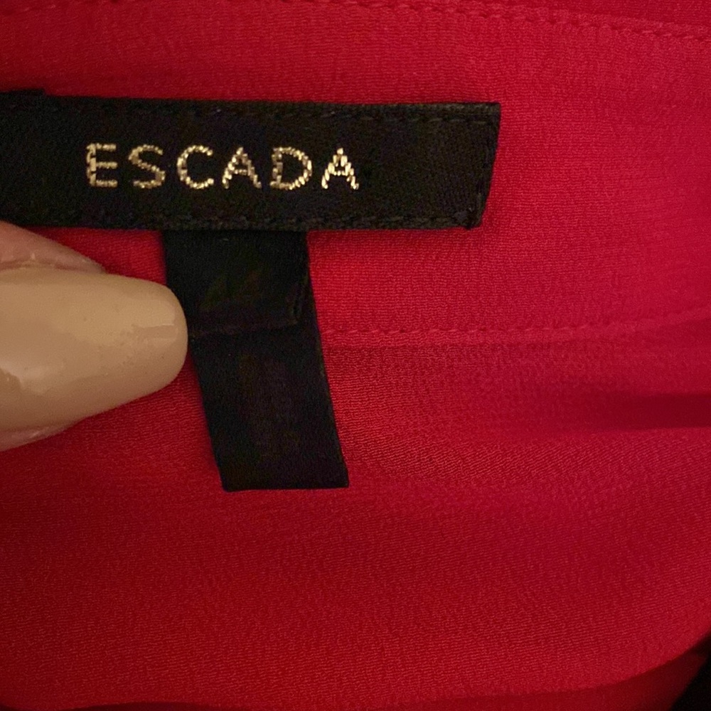 Escada Gorgeous Red 💯 Silk Logo Button Blouse - Picture 13 of 16